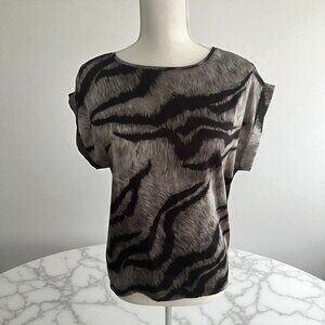 WHITE HOUSE BLACK MARKET WHBM Animal Print Short Sleeve Blouse Size XS